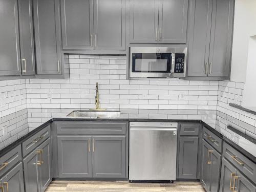 Clubhouse-Kitchen-3