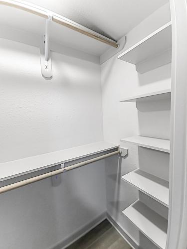 Master-CLoset